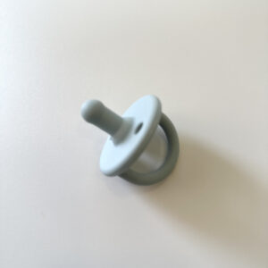 CHUPÓN SILICONA GRIS CLARO