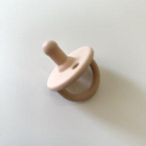 CHUPÓN SILICONA PALO DE ROSA